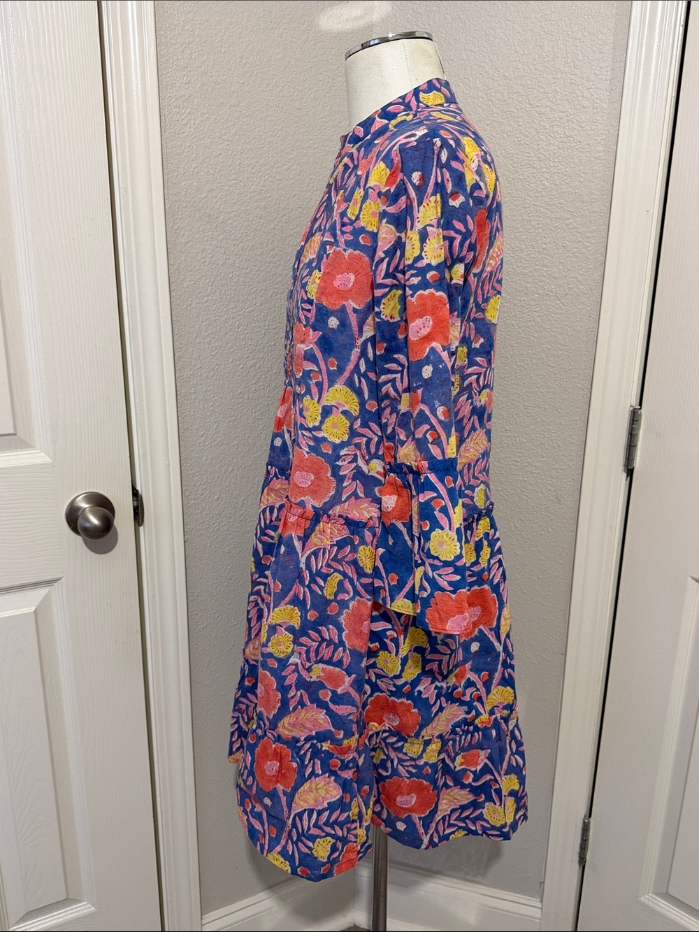 Liza Byrd Cotton Floral Swing Design Lightweight Bell Sleeve Flowy - Picture 4 of 7